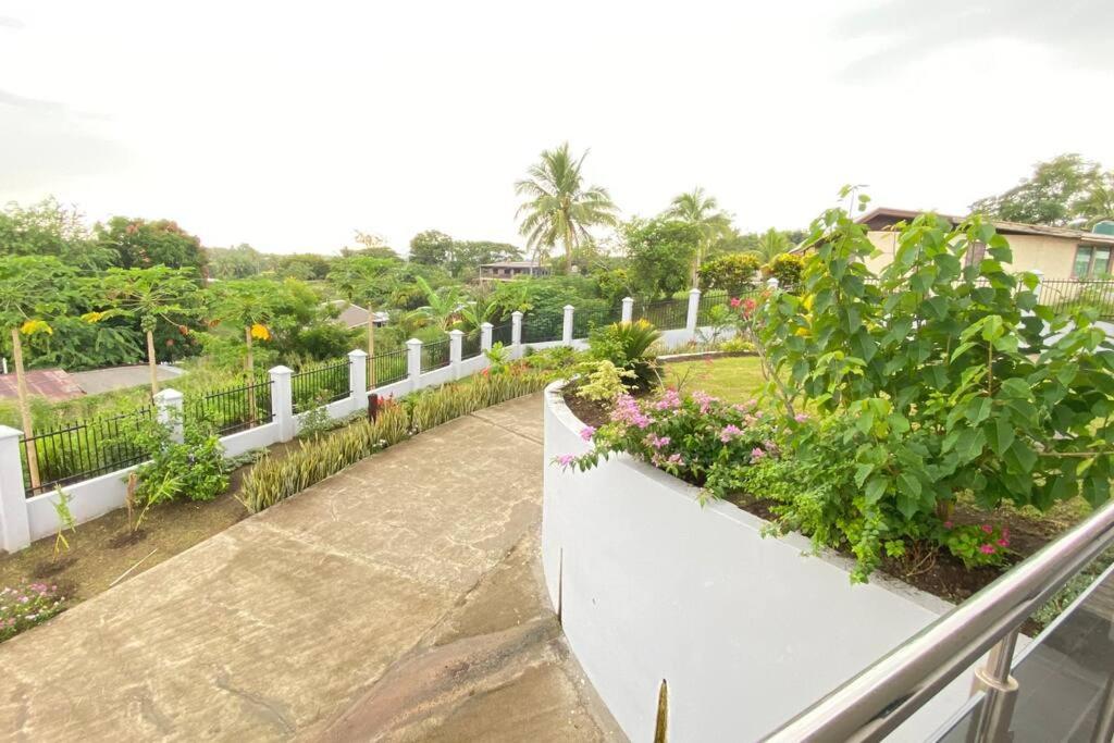 Lovely 4-Bedroom Holiday Home With Free Parking. เลาโตกา ภายนอก รูปภาพ