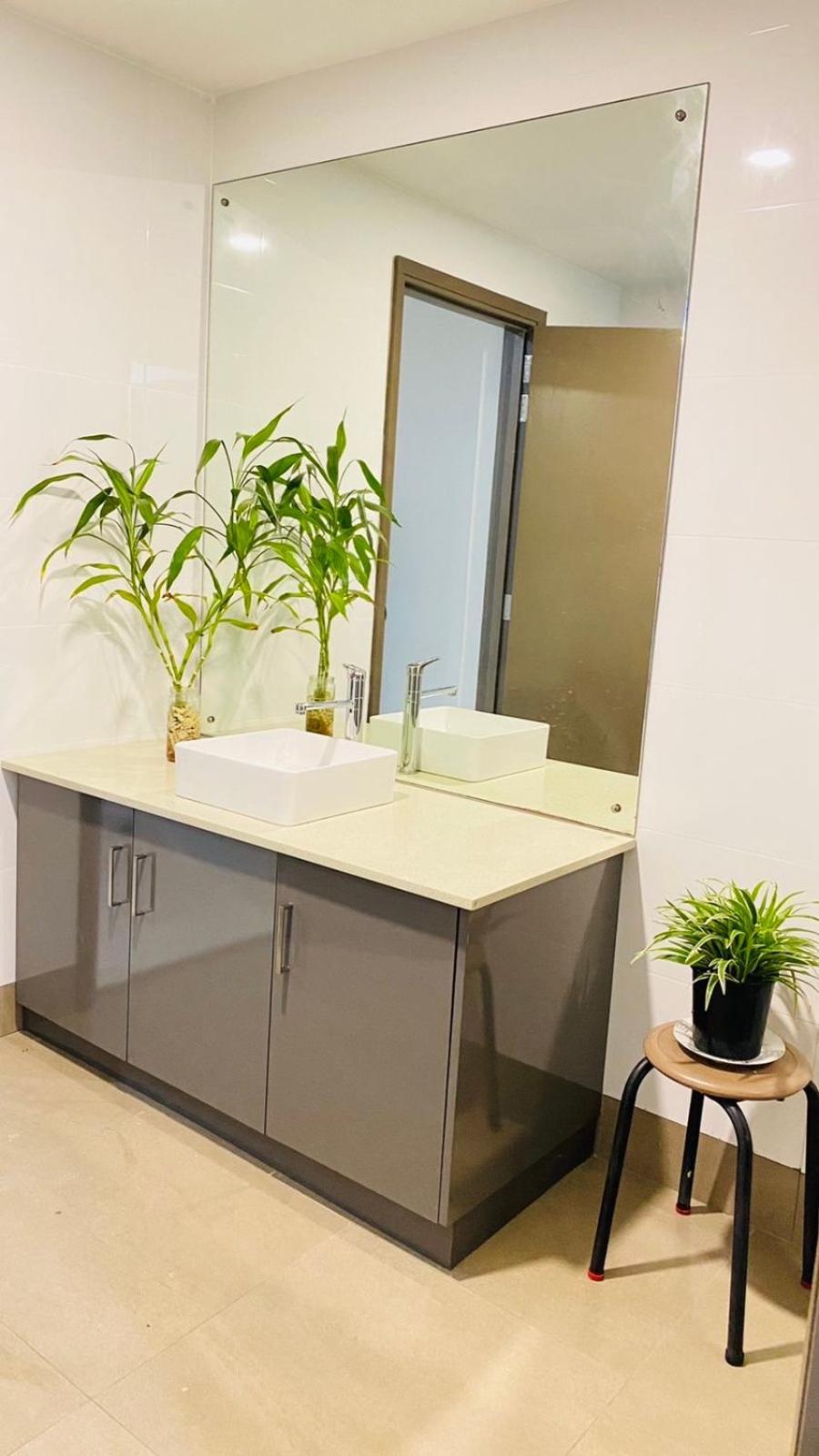 Lovely 4-Bedroom Holiday Home With Free Parking. เลาโตกา ภายนอก รูปภาพ